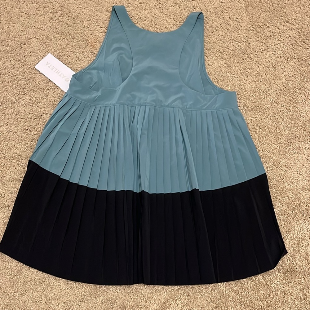 ATHLETA SWING FORWARD PLEATED TANK - Picture 9 of 9